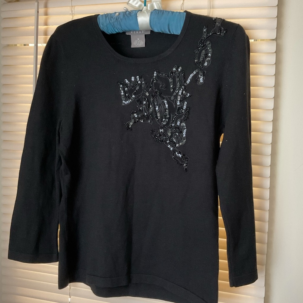 KENAR Black Top embroidered Sz S